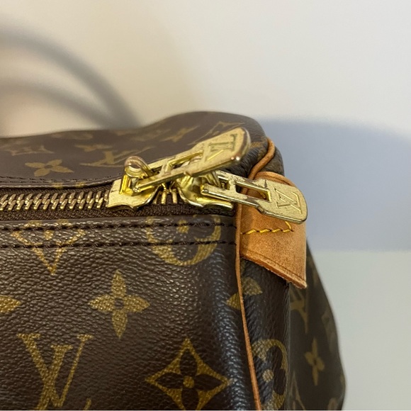 ✨AUTHENTIC Louis Vuitton Monogram Keepall 50 - Picture 9 of 13
